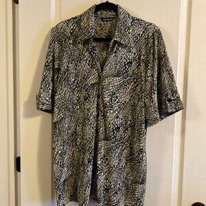 Penningtons patterned short sleeve blouse